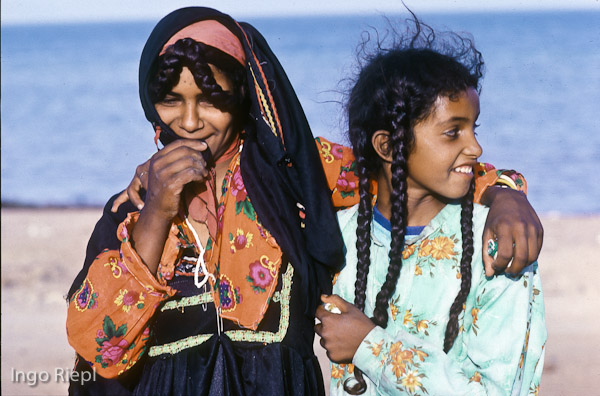 Bedouin girls 